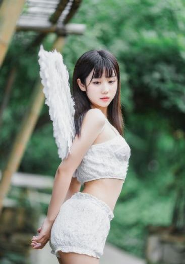 欧美美女黑白图片_BD在线手机播放