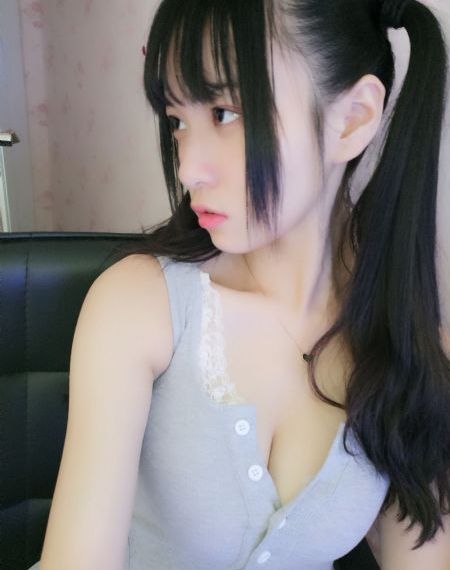 欧美美女少妇抠逼_完整无删减版